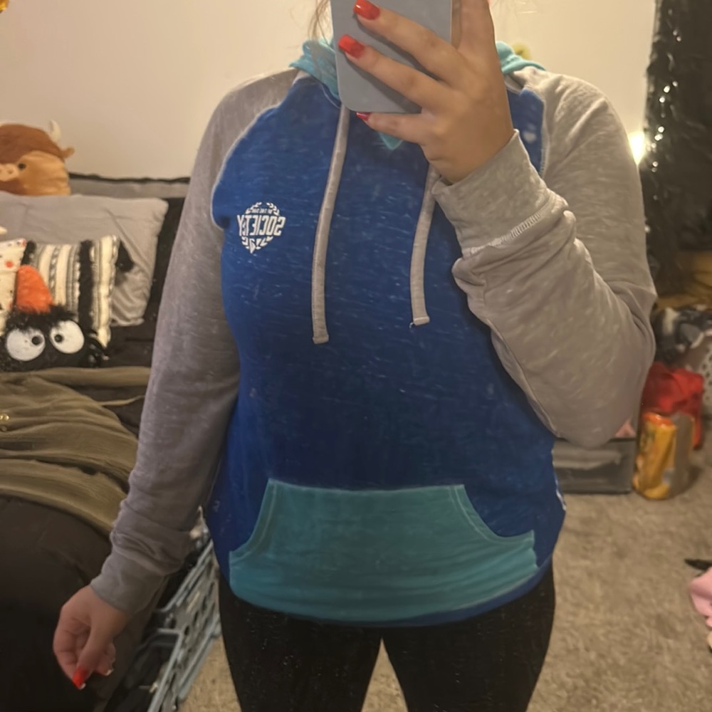 Women’s medium light weight hoodie